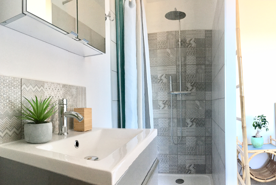 hebergement-salle-bain logement hyeres giens almanarre