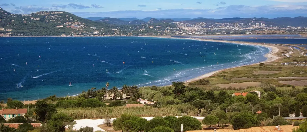 Stage de kitesurf et wingfoil à l'Almanarre