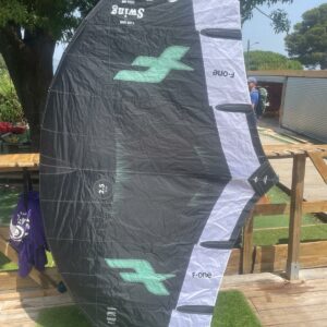 swing fone wingfoil occasion 2024 v4 2,5m