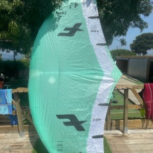 swing fone wingfoil occasion 2024 v4 4,5m2
