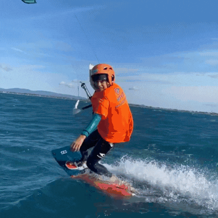 kitesurf et wingfoil a l année enfant et ado